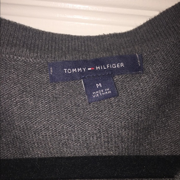TOMMY HILFIGER CARDIGAN - Picture 2 of 3